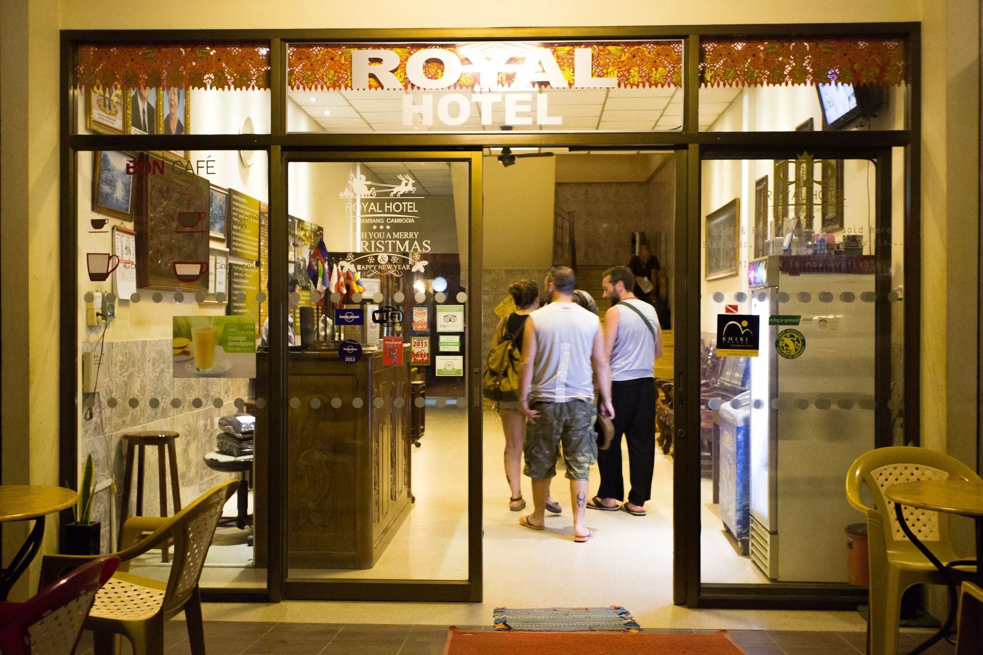 Royal Hotel Battambang Exterior photo